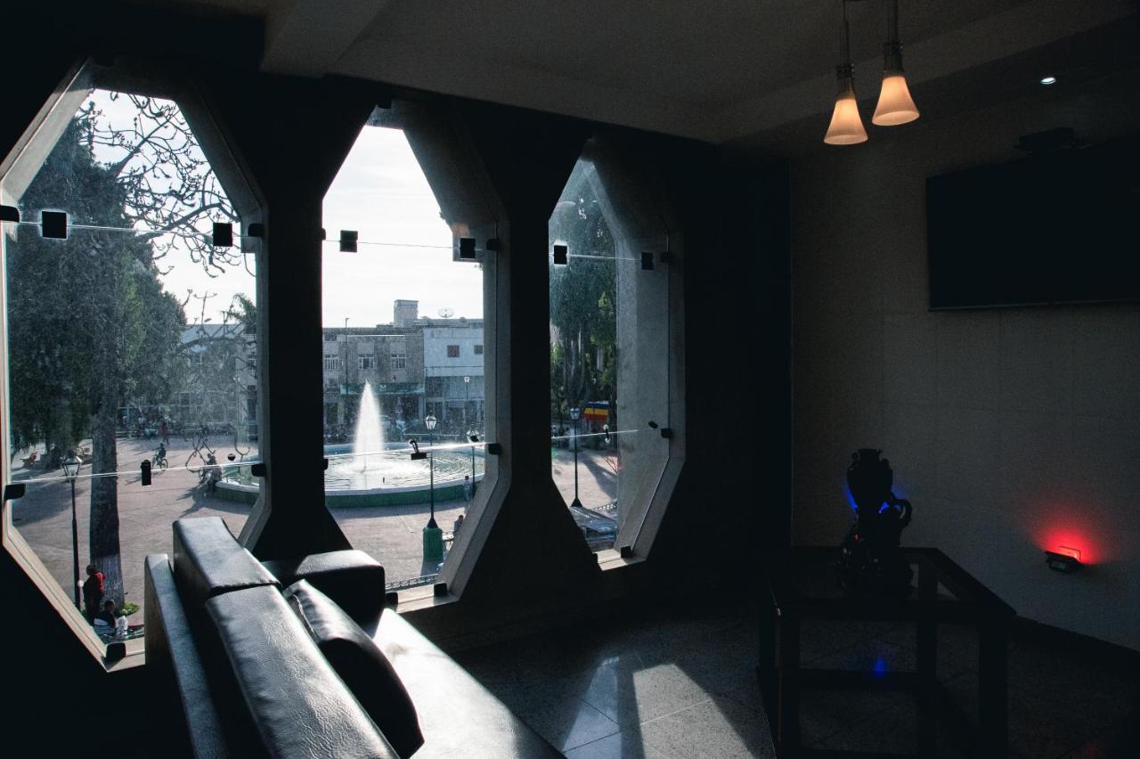 Lucape Palace Hotel Барбасена Екстериор снимка